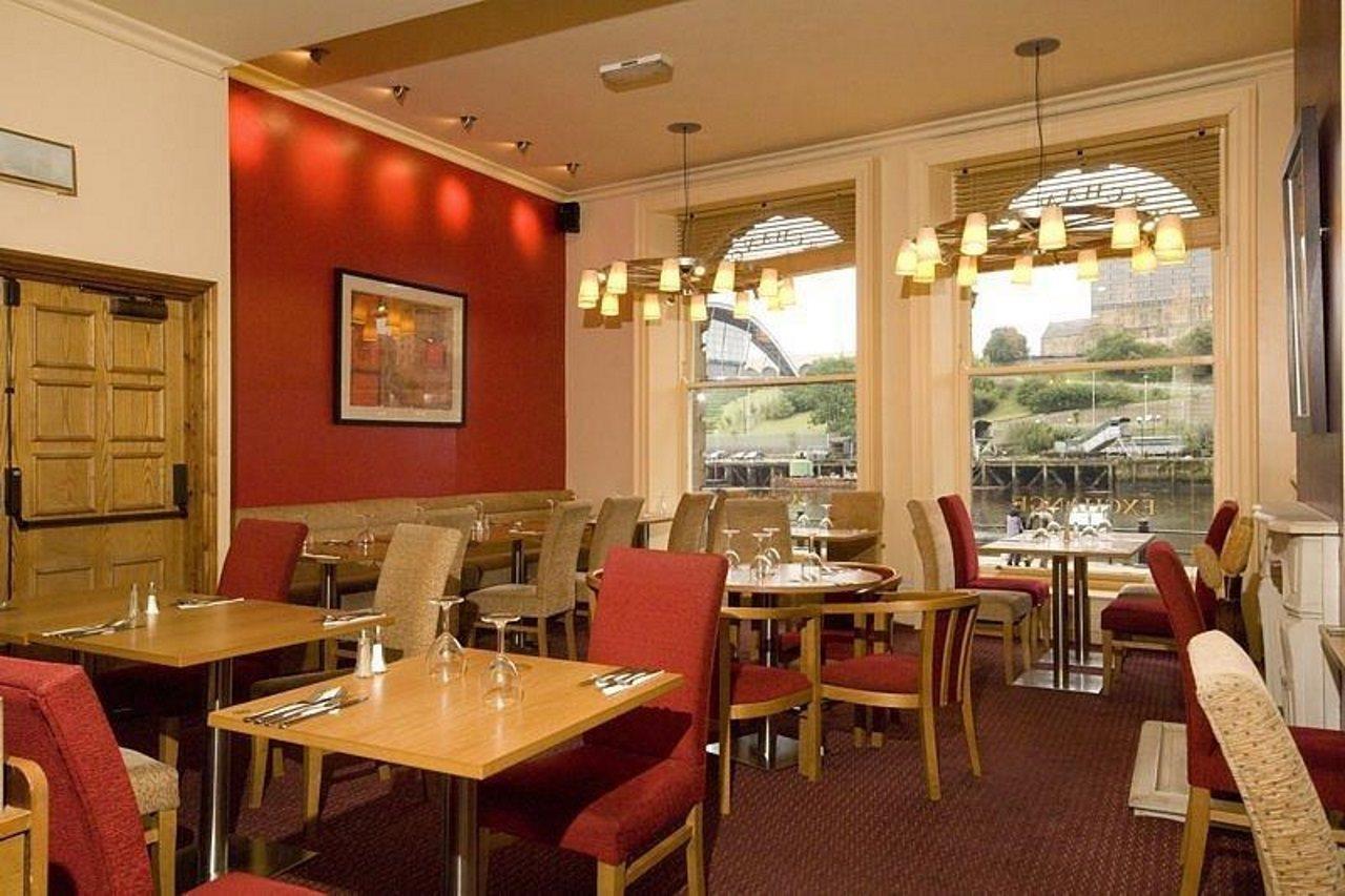 Premier Inn Newcastle Quayside Экстерьер фото