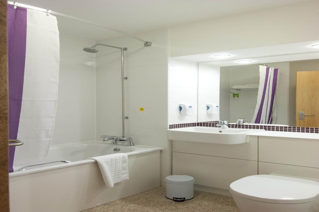 Premier Inn Newcastle Quayside Экстерьер фото